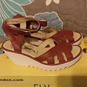 NIBFLY London YART021FLY Raspberry Leather Size 37